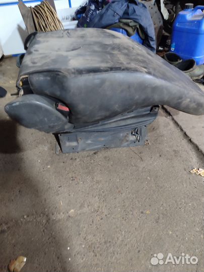 Пневмосиденье Volvo FH