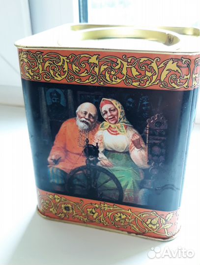 Жестяная банка из-под чая Баловень