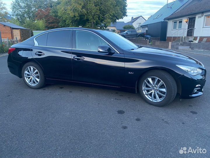 В разборе Infinity Q50