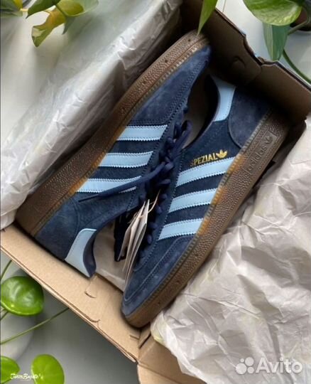 Кроссовки adidas spezial Collegiate navy