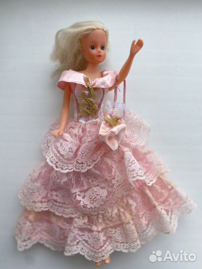 Кукла барби