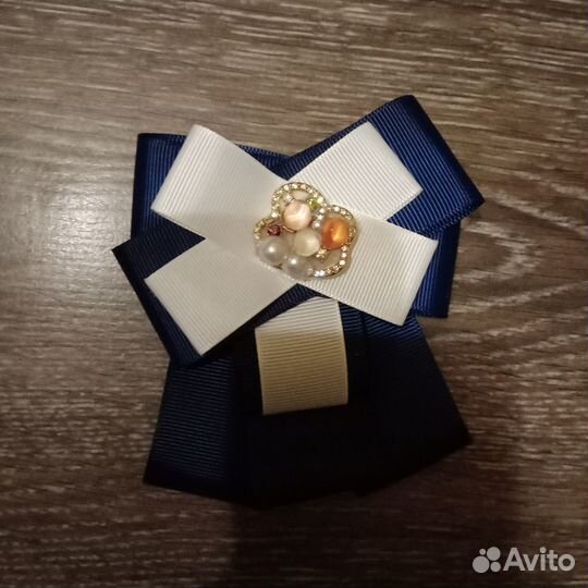 Галстук-брошка