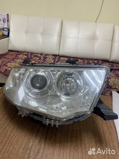 Фара правая Mitsubishi Pajero Sport 2 KH 08-15г