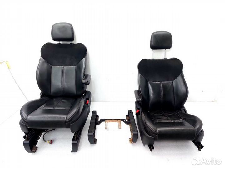 Сиденья комплект Chrysler Grand Voyager 5 RT ERB