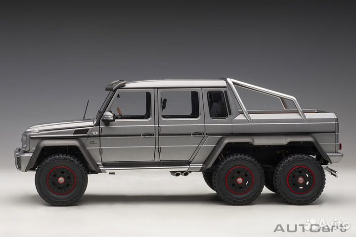 Mercedes-Benz G63 AMG 6x6 (76308) 1:18