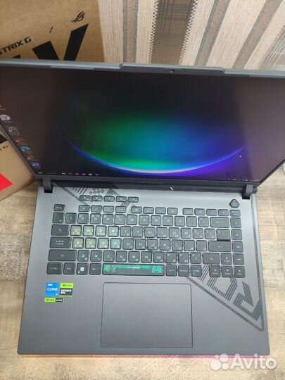 Asus rog strix g614 240hz/RTX 4050/i5 13560/DDR5