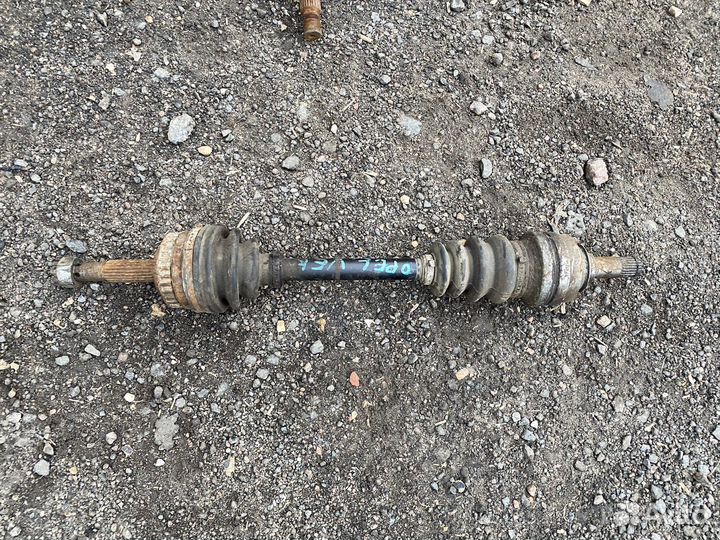 Полуось, привод передний левый Opel Vectra B 1.6