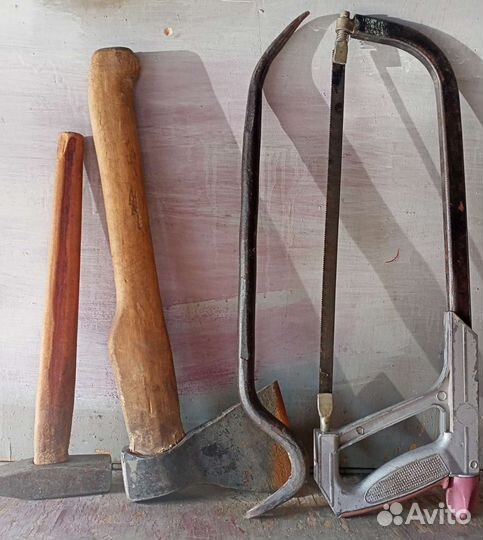 Топор Молоток Ножовка