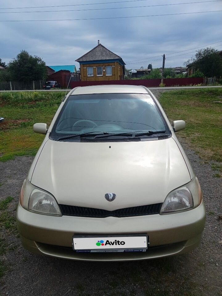 Toyota Platz: фото владельца