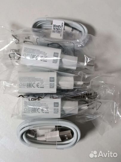 Оригинальное зарядное устройство Xiaomi 5V 2A