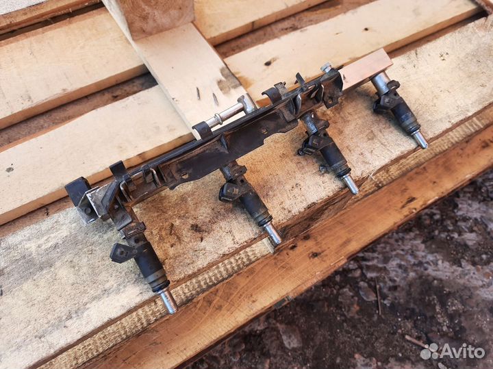 Форсунки топливные с рампой BMW N42 N46 Е46