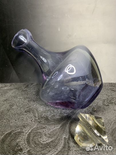 Рюмки и графин. Александритовое стекло