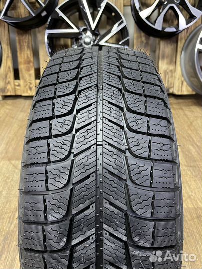 Michelin X-Ice XI3 225/45 R17 91H