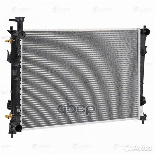 Радиатор KIA cerato 08- AT LRC 081M1 luzar