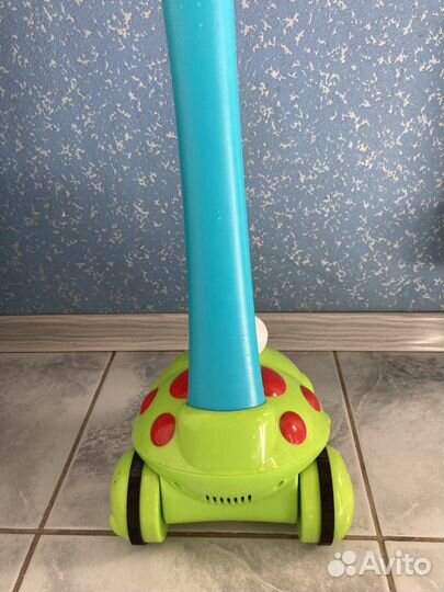 Каталка Elc, пускающая мыльные пузыри