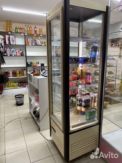Вертикальная кондитерская холодильная витрина