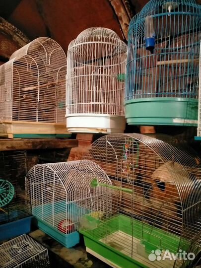 Клетки для домашних питомцев и птиц