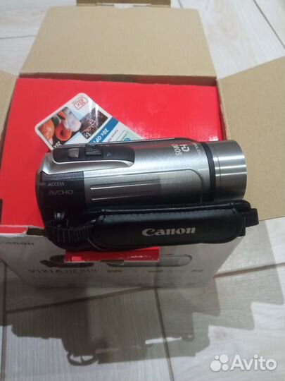 Видеокамера Canon vixia HF R10