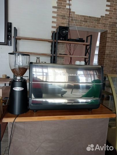 Кофемашина Nuova Simonelli Appia 2