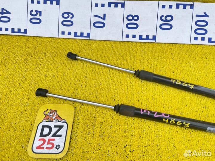 Амортизатор задней двери задний Lexus