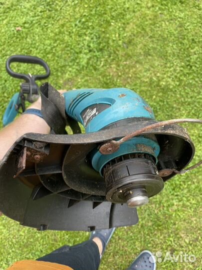 Газонокосилка электрическая