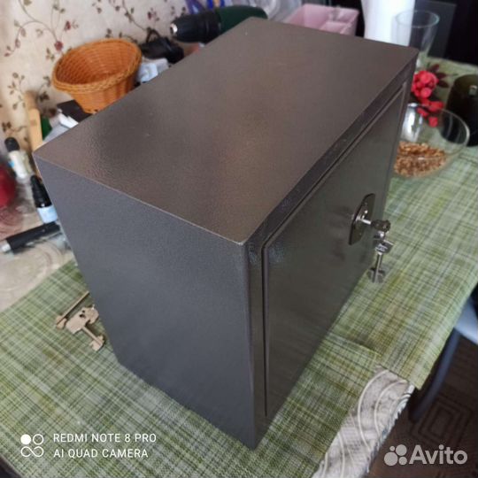 Ящик сейф металлический
