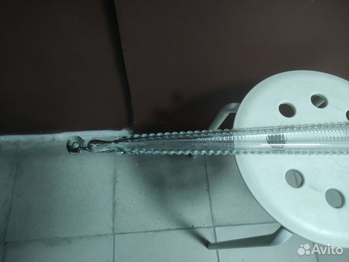 Бутылка стеклянная в форме меча