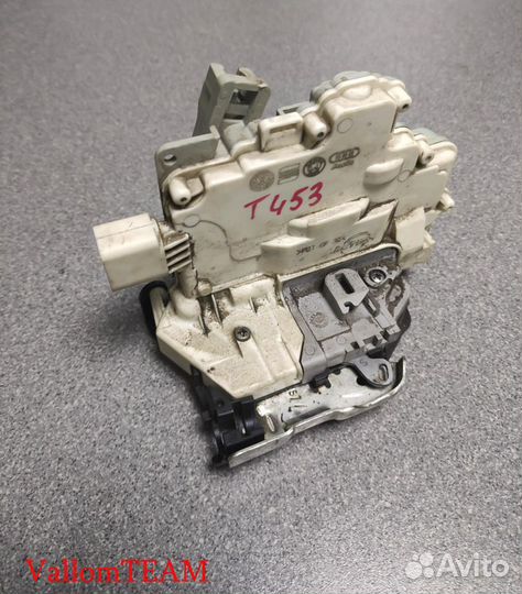 Лот T453 Замок двери задний левый Porsche Cayenne