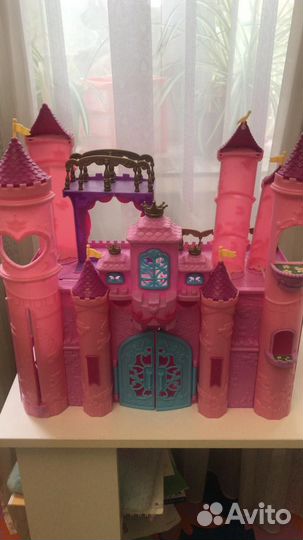 Замок для кукл с лифтом