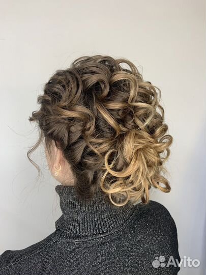 Макияж и прическа