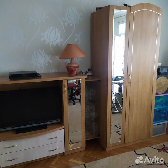 Гарнитур 