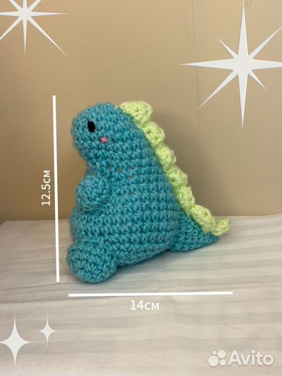 Вызаный динозавр ручной работы игрушка