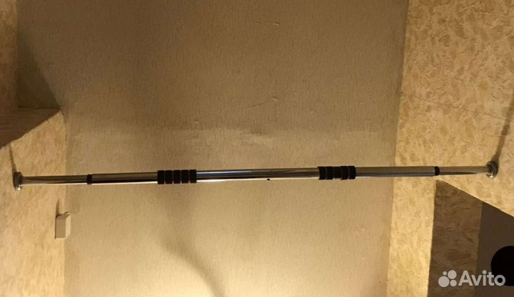 Турник в распор