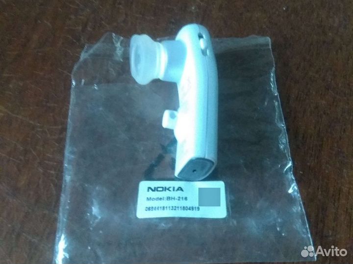 Bluetooth гарнитура. Nokia зарядка Plantronics 12в