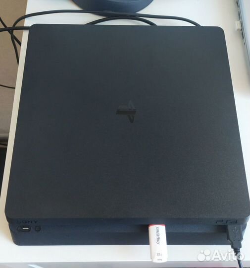 Sony PS4 slim 1tb