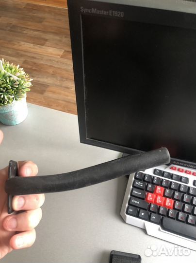 Держатель для гитары