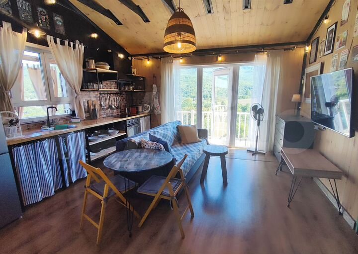 Дом 50 м² на участке 8,7 сот.