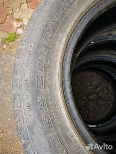 Continental ContiCrossContact AT 215/65 R16 98