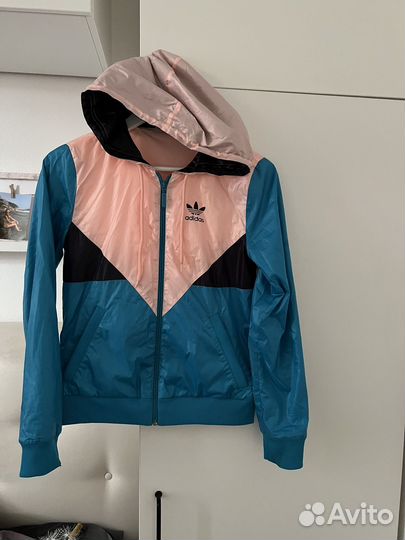 Ветровка женская adidas XS