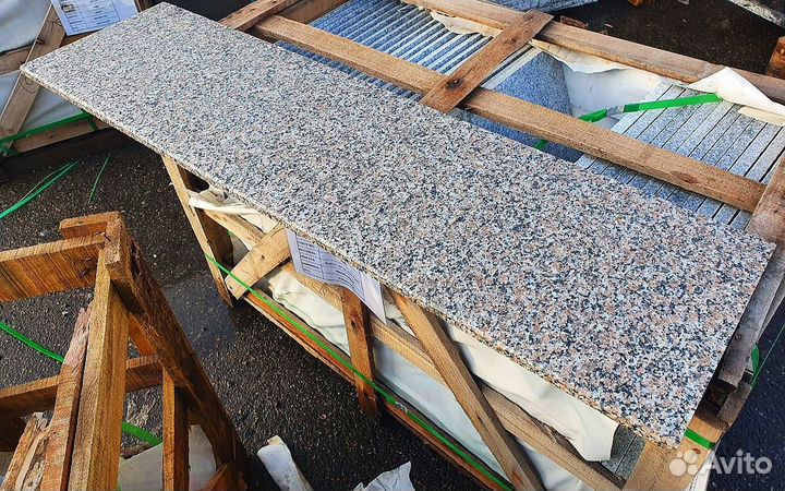 Ступень гранитная полированная