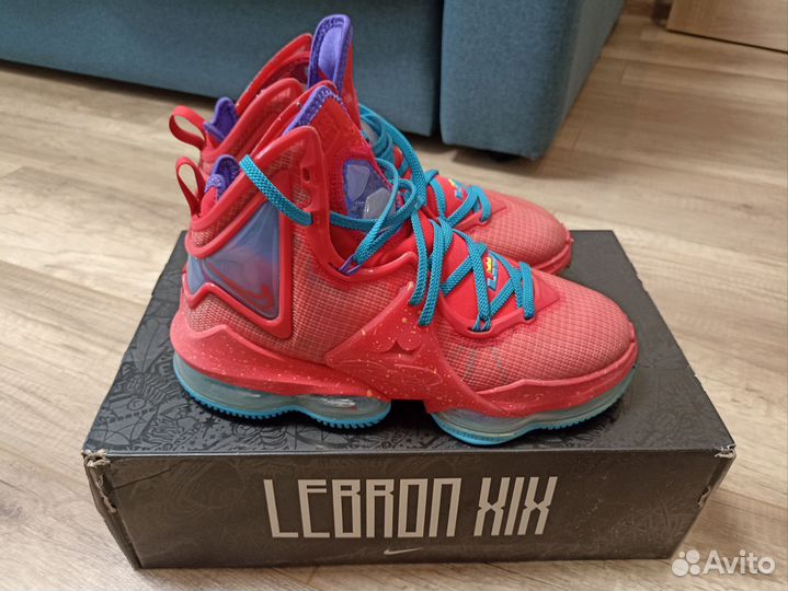 Баскетбольные кроссовки Nike lebron xix