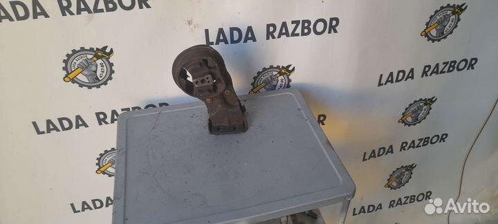 Подушка двигателя 2109