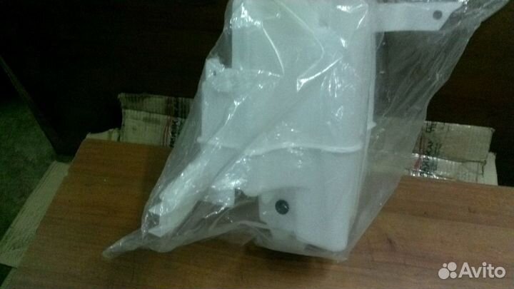 Бачок омывателя nissan X-Trail T31 289123UY0A