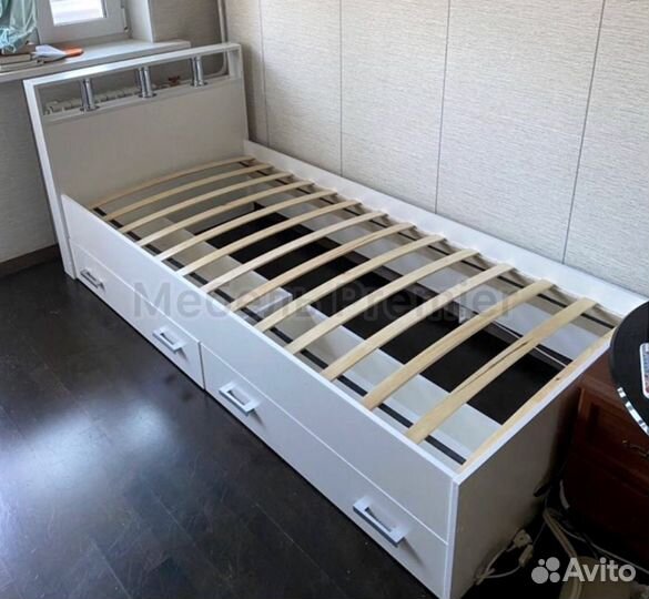 Кровать односпальная