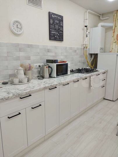 2-к. квартира, 58 м², 1/10 эт.