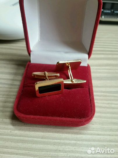 Запонки Золотые
