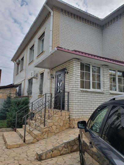 Дом 247 м² на участке 3,5 сот.