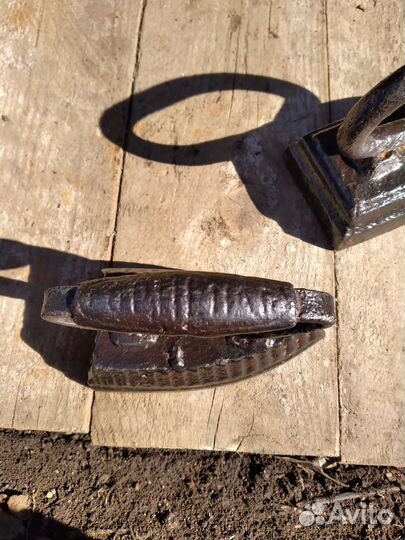 Утюг чугунный старинный