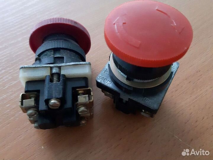 Кнопочные посты, кнопки