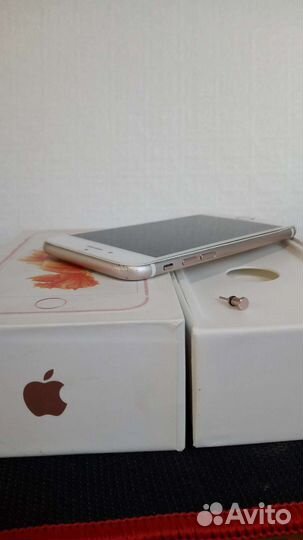 Телефон iPhone 6s 16 гб